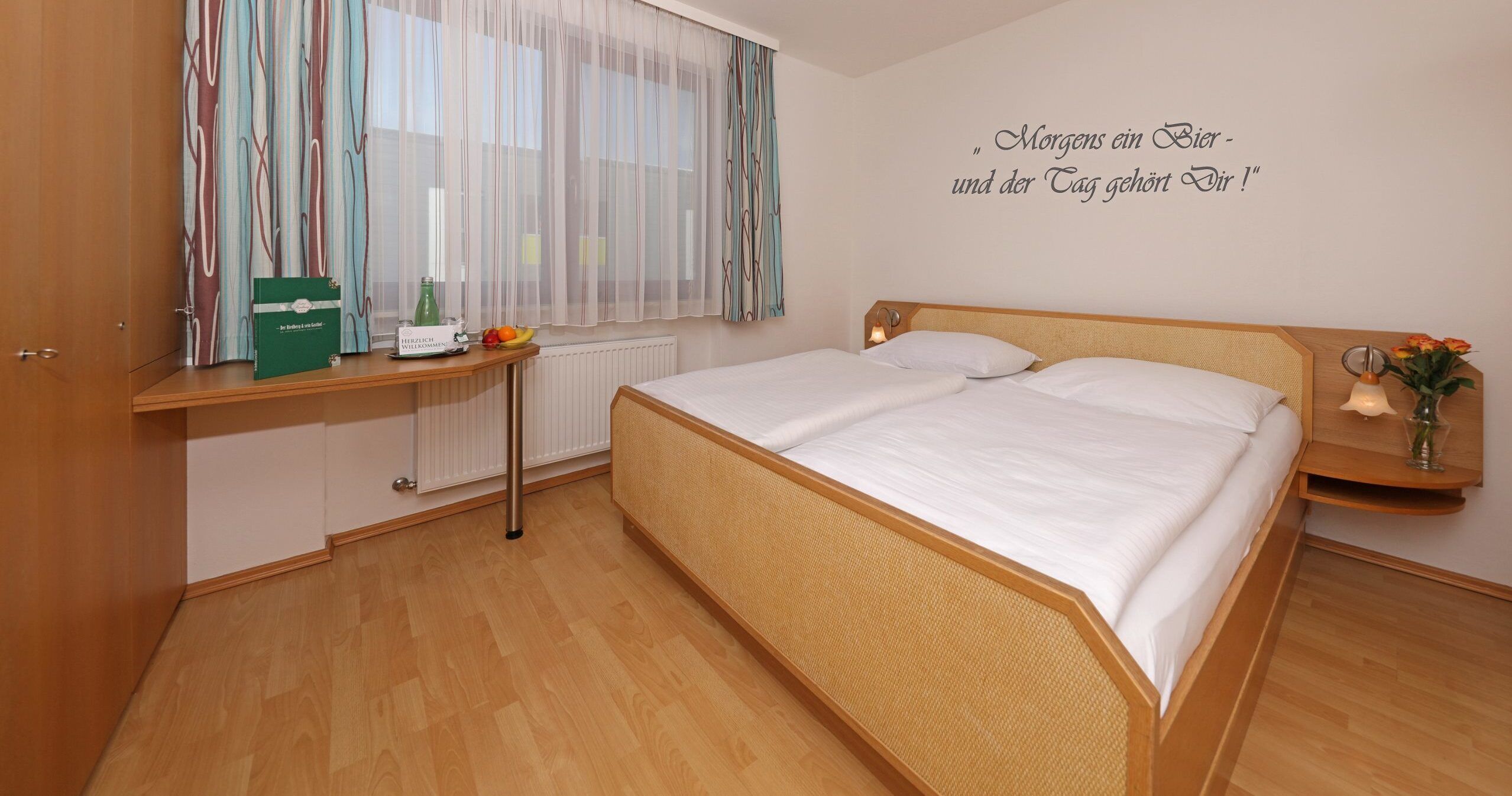 FEIERABEND Doppel-/Dreibettzimmer im Hotel Riedberg in Ried im Innkreis
