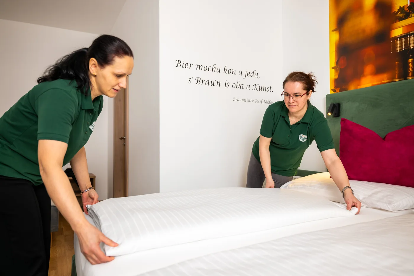 Housekeeping-Service im GENUSS (Premiumkomfort) Zimmer im Hotel Riedberg in Ried im Innkreis